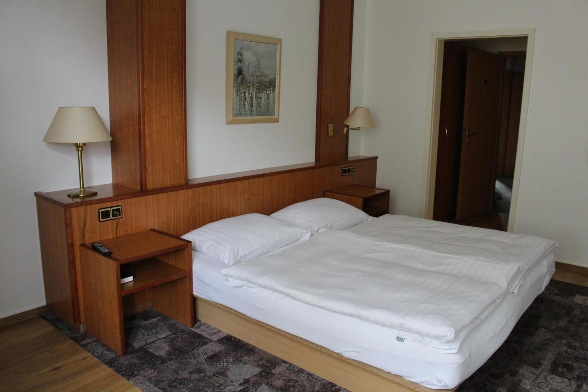 Hotel Zur Post Neubruchhausen Εξωτερικό φωτογραφία